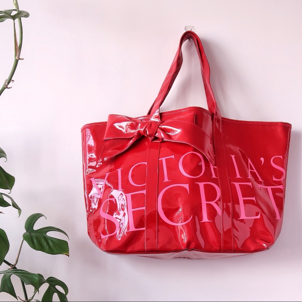 Victoria’s Secret Vinyl Bag w Bow Decor